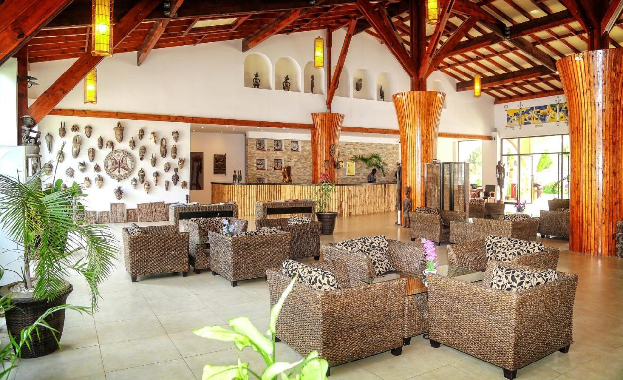 Ocean Bay Hotel & Resort Bakau Exterior foto